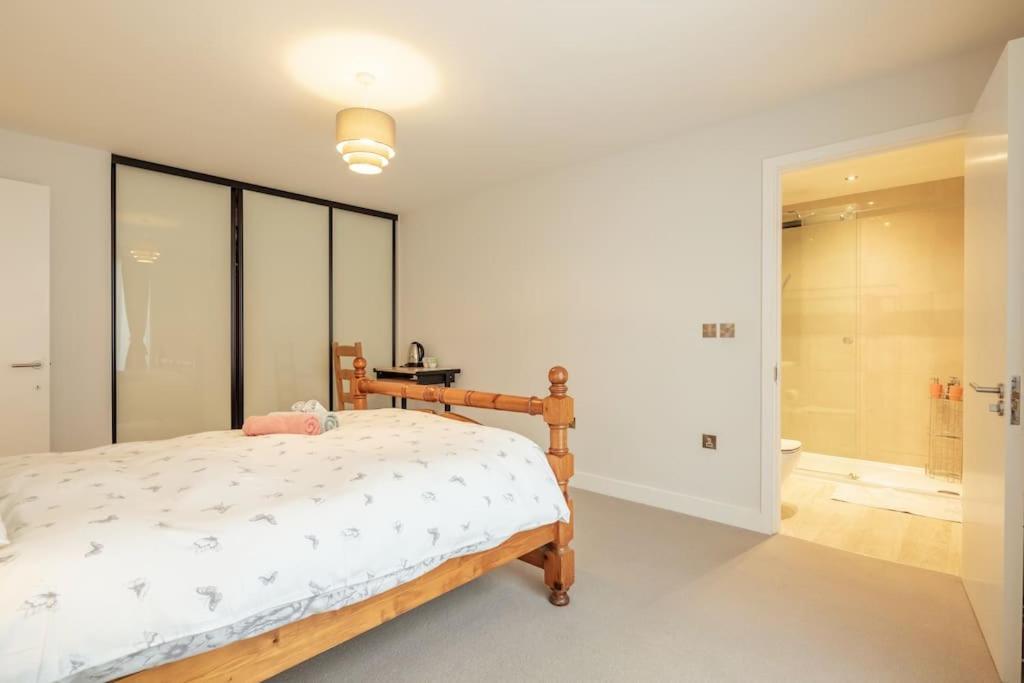 Luxury Ensuite Room 2 Minutes From Cambridge Station Exterior photo