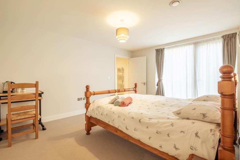 Luxury Ensuite Room 2 Minutes From Cambridge Station Exterior photo